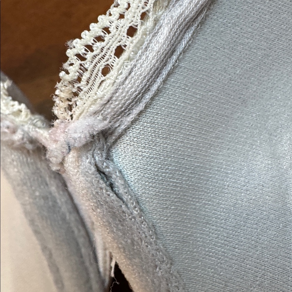 Vintage VICTORIA’S SECRET Light Beige Push-Up Bra - Picture 12 of 12